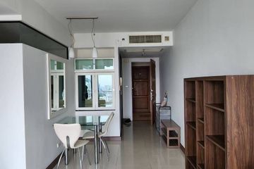 2 Bedroom Condo for rent in Khlong Toei Nuea, Bangkok near MRT Phetchaburi