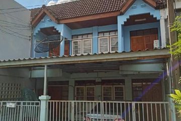 2 Bedroom House for rent in Chan Kasem, Bangkok near MRT Chankasem