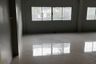 4 Bedroom Commercial for rent in Hua Mak, Bangkok near MRT Rajamangala Stadium