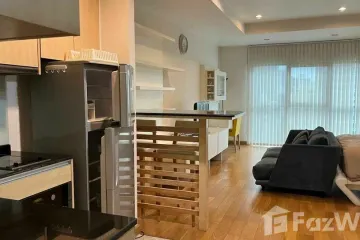 Condo for rent in Thung Maha Mek, Bangkok near BTS Sala Daeng