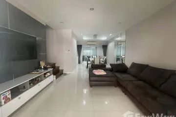 3 Bedroom Townhouse for rent in Lat Phrao, Bangkok
