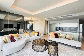 3 Bedroom Condo for rent in Khlong Ton Sai, Bangkok near BTS Charoen Nakhon