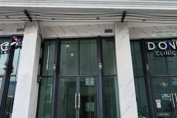 3 Bedroom Commercial for rent in Prawet, Bangkok