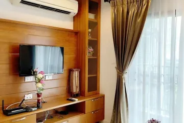 1 Bedroom Condo for rent in Phra Khanong, Bangkok near BTS Ekkamai