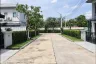 3 Bedroom House for rent in Grande Pleno Ramintra &ndash; Wongwaen, Sam Wa Tawan Tok, Bangkok