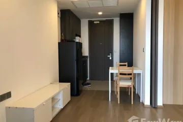 1 Bedroom Condo for rent in Si Phraya, Bangkok near MRT Sam Yan