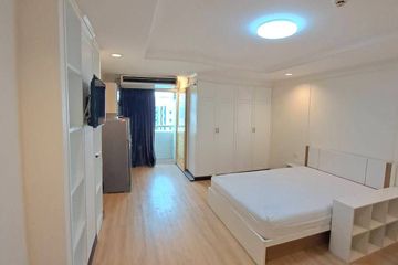 Condo for rent in Thanon Phetchaburi, Bangkok near MRT Pratunam