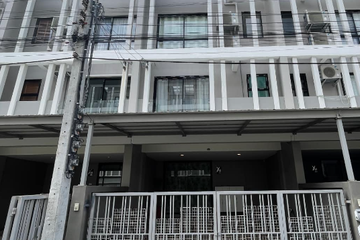 4 Bedroom Townhouse for rent in Samrong Nuea, Samut Prakan near MRT Thipphawan