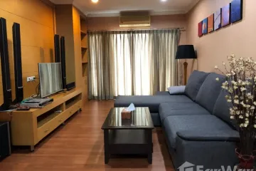 3 Bedroom Condo for rent in Khlong Toei Nuea, Bangkok near MRT Phetchaburi