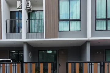 4 Bedroom Townhouse for rent in Sanam Bin, Bangkok