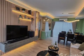 3 Bedroom Townhouse for rent in Dokmai, Bangkok