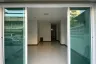 3 Bedroom House for rent in Huai Khwang, Bangkok near MRT Huai Khwang