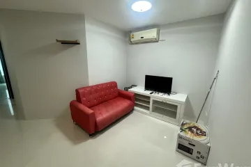 2 Bedroom Condo for rent in Khlong Toei Nuea, Bangkok near MRT Phetchaburi