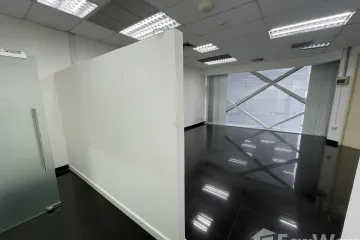 Office for rent in Khlong Toei Nuea, Bangkok near MRT Sukhumvit