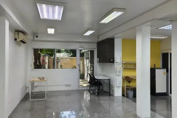 Office for rent in Nuan Chan, Bangkok
