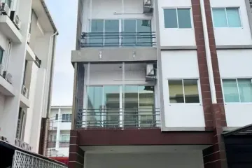 4 Bedroom Townhouse for rent in Nuan Chan, Bangkok