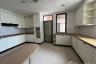 3 Bedroom Condo for rent in Sriratana Mansion 2, Khlong Toei Nuea, Bangkok near BTS Asoke