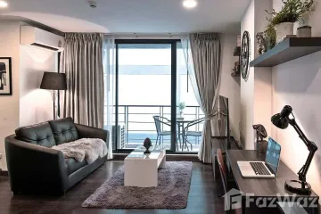 2 Bedroom Condo for rent in Khlong Ton Sai, Bangkok near BTS Krung Thon Buri