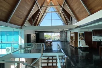 5 Bedroom Condo for rent in Khlong Toei Nuea, Bangkok near MRT Phetchaburi