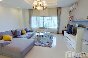 3 Bedroom Apartment for rent in Khlong Tan Nuea, Bangkok