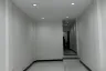 3 Bedroom Commercial for rent in Ban Bat, Bangkok near MRT Sam Yot