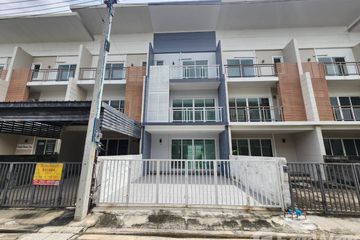 3 Bedroom Townhouse for rent in Tha Raeng, Bangkok