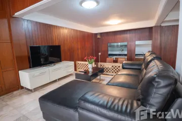 5 Bedroom Townhouse for rent in Khlong Tan Nuea, Bangkok