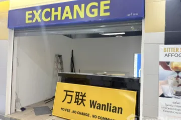 Commercial for rent in Din Daeng, Bangkok near MRT Phra Ram 9