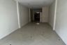 5 Bedroom Townhouse for rent in Bang Kho Laem, Bangkok