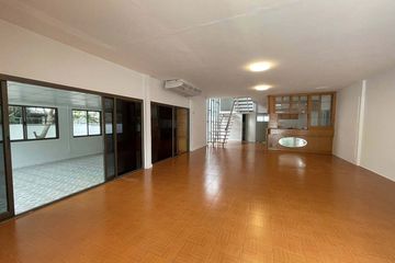 6 Bedroom House for rent in Din Daeng, Bangkok near MRT Phra Ram 9