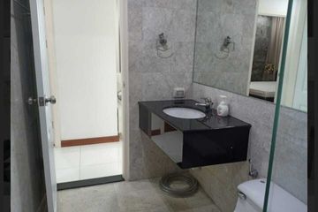 2 Bedroom Condo for rent in Khlong Toei Nuea, Bangkok near MRT Phetchaburi