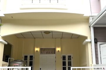 3 Bedroom Townhouse for rent in Khlong Chan, Bangkok