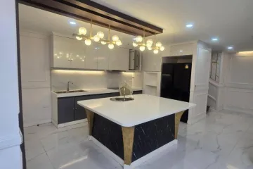 4 Bedroom Condo for rent in Huai Khwang, Bangkok near MRT Phra Ram 9
