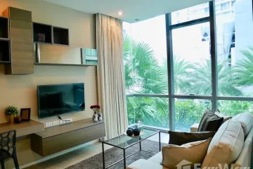 1 Bedroom Condo for rent in Rong Mueang, Bangkok near MRT Hua Lamphong