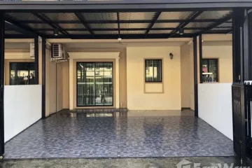 3 Bedroom Townhouse for rent in Saphan Sung, Bangkok