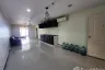 2 Bedroom Condo for rent in Nusa State Tower Condominium, Silom, Bangkok near BTS Surasak