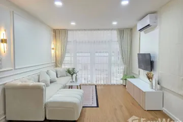 4 Bedroom House for rent in Sam Sen Nok, Bangkok near MRT Phawana