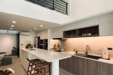 3 Bedroom Condo for rent in Suan Luang, Bangkok