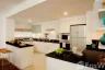 3 Bedroom Hotel / Resort for rent in Shama Ekamai Bangkok, Phra Khanong Nuea, Bangkok near BTS Ekkamai