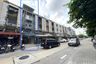 2 Bedroom Commercial for rent in Sam Sen Nok, Bangkok near MRT Phawana