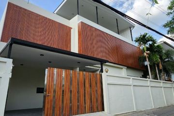 3 Bedroom House for rent in Phra Khanong Nuea, Bangkok