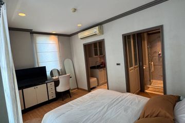 Condo for rent in Wang Mai, Bangkok near BTS National Stadium