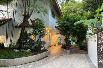4 Bedroom House for rent in Phra Khanong, Bangkok near BTS Phra Khanong