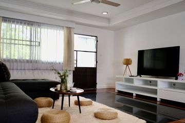 5 Bedroom Townhouse for rent in Thung Wat Don, Bangkok near BTS Sueksa Witthaya