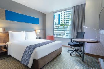 Apartment for rent in Silom, Bangkok near BTS Chong Nonsi