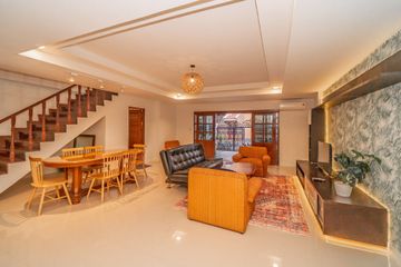 5 Bedroom House for rent in Khlong Tan Nuea, Bangkok