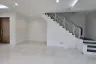9 Bedroom Townhouse for rent in Lat Phrao, Bangkok