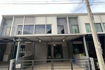 3 Bedroom Townhouse for rent in Saphan Sung, Bangkok