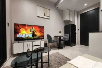 1 Bedroom Condo for rent in Bang Lamphu Lang, Bangkok near BTS Krung Thon Buri