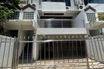 4 Bedroom Townhouse for rent in Lumpini, Bangkok near BTS Ratchadamri